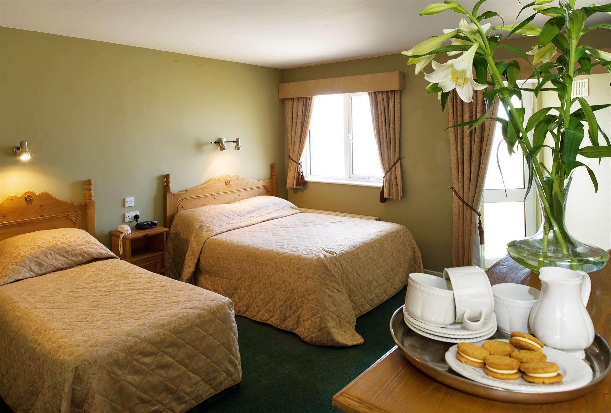 Lehinch Lodge Lahinch Eksteriør billede